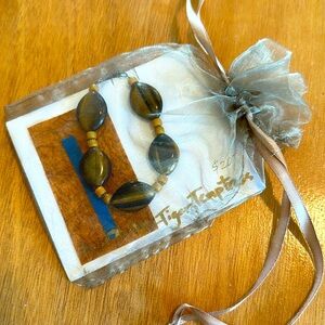 TIGER TEMPTRESS Tiger Eye Bracelet